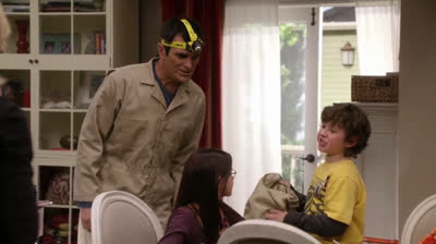 Modern family 16